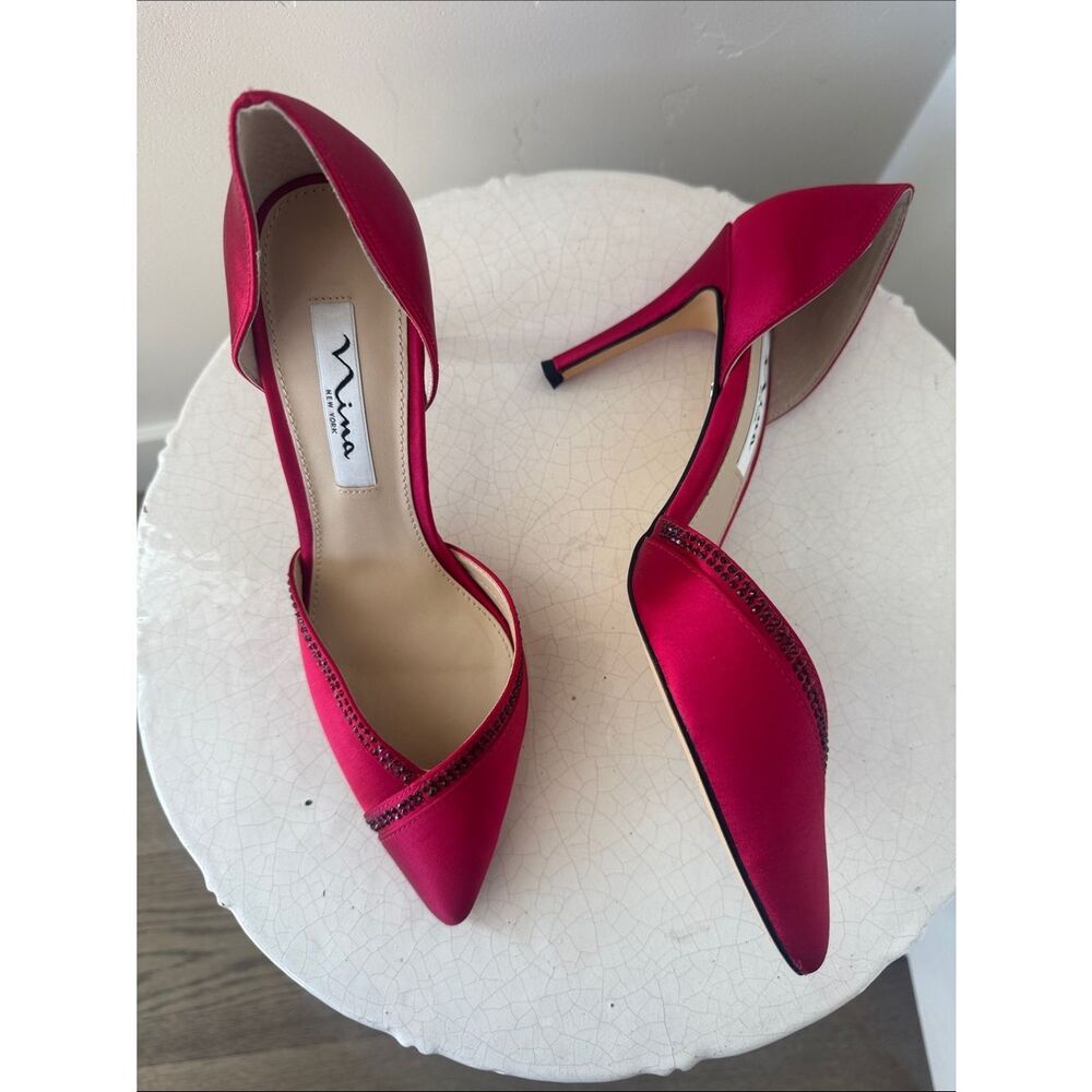 Nina DIORA YS Crimson Ruby Satin Pointed D'Orsay Pump with Crystal Trim Size 7.5